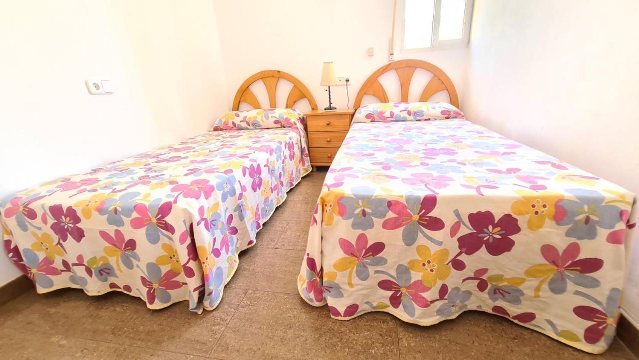 Bonanza - 40 Metros De La Playa! Apartman Gandía Kültér fotó