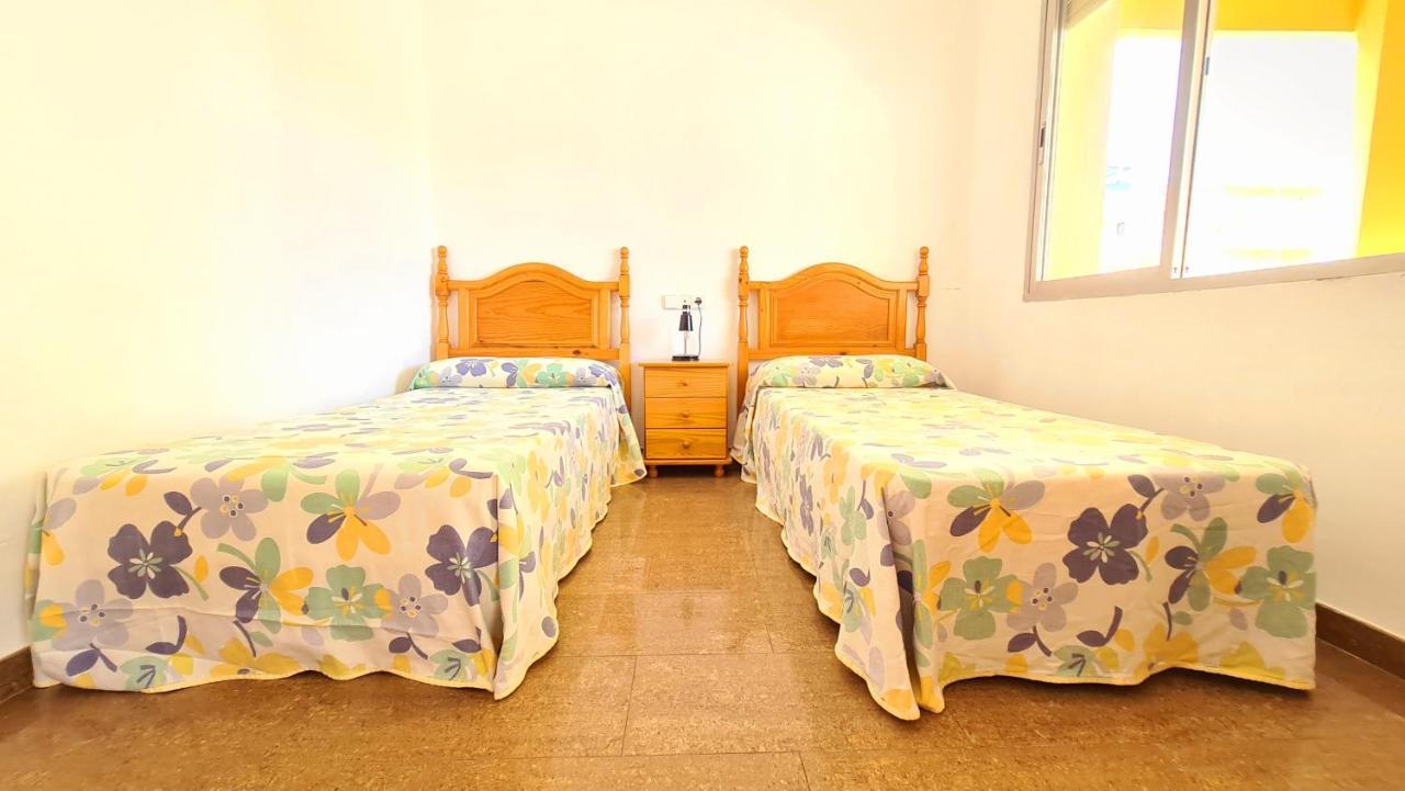 Bonanza - 40 Metros De La Playa! Apartman Gandía Kültér fotó